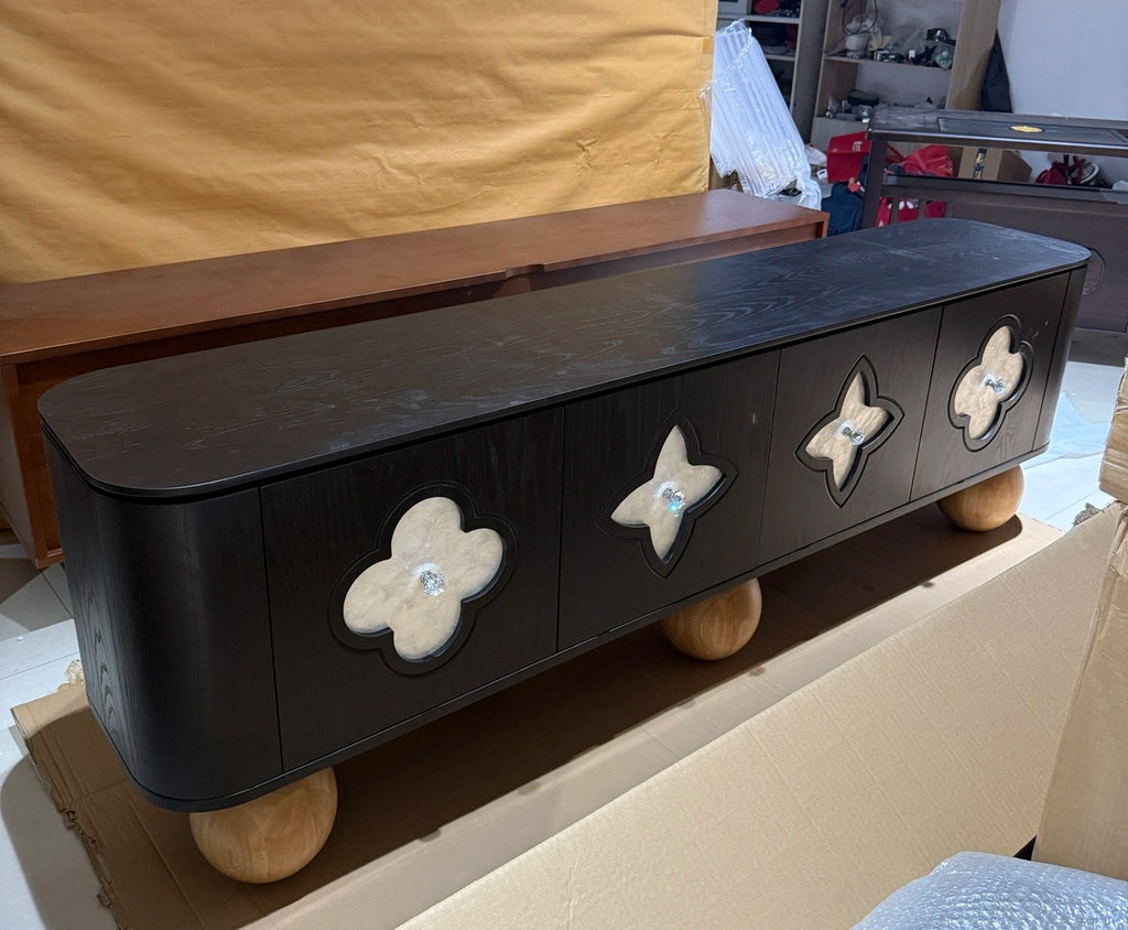 D02 TV Console – detail view 6