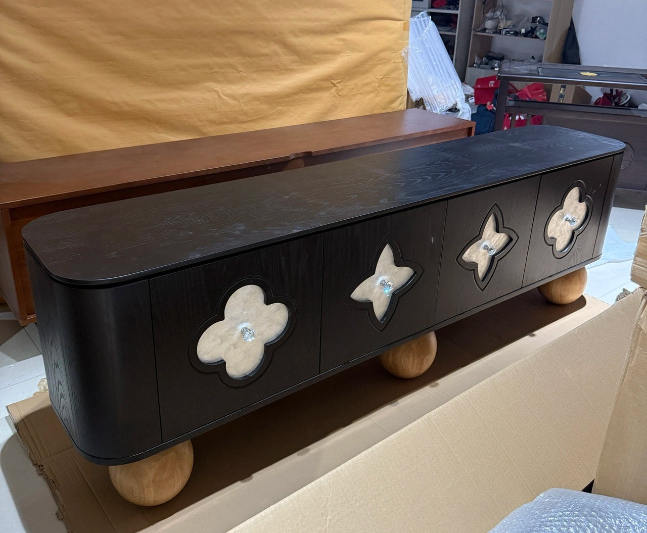 D02 TV Console – detail view 6