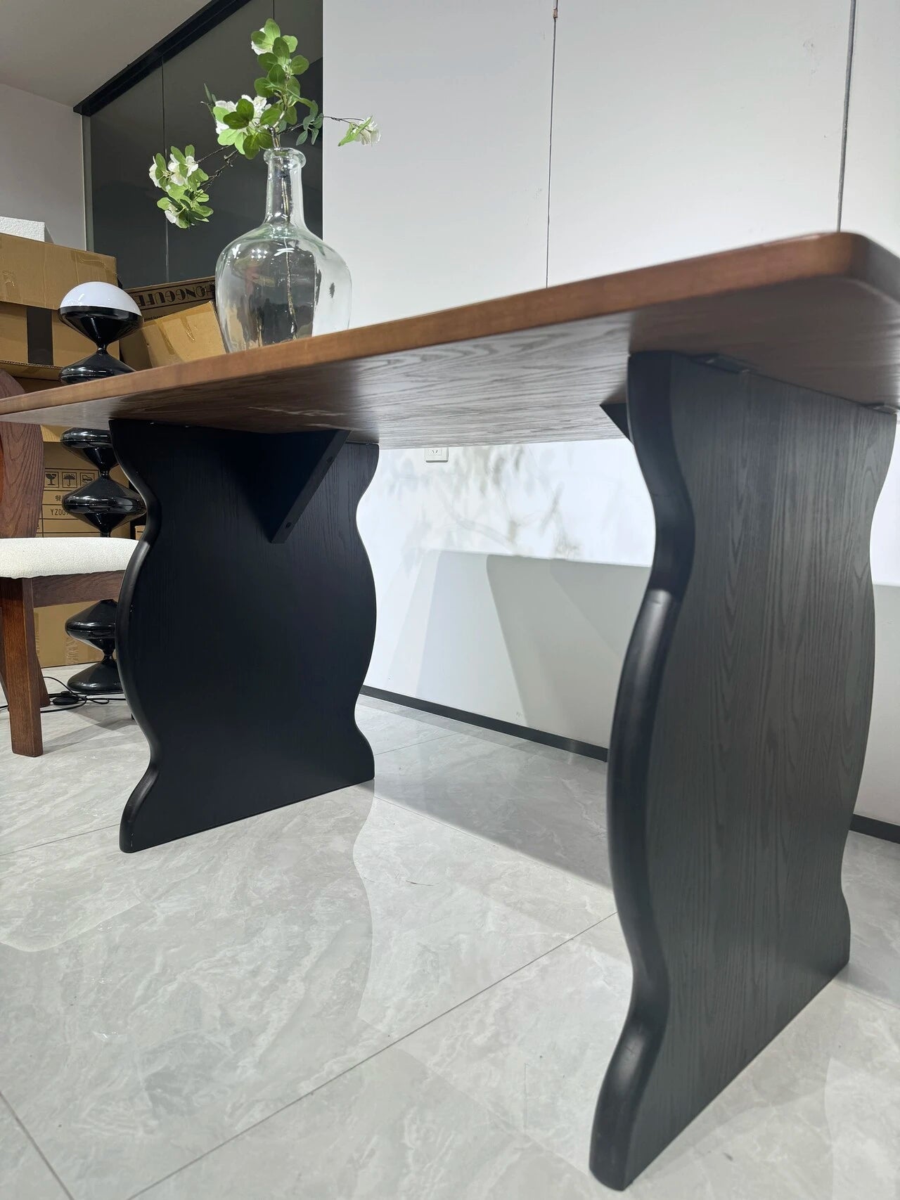 CZ004 Dining Table – detail view 6