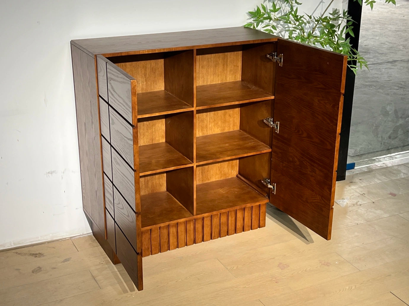 G42 Sideboard – detail view 4