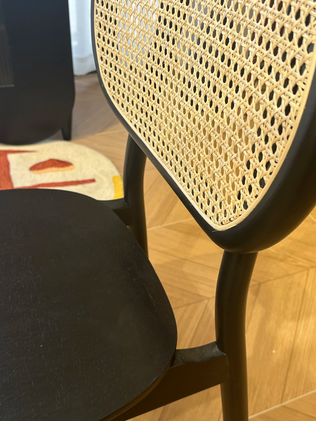 YZ009 Dining Table – detail view 5