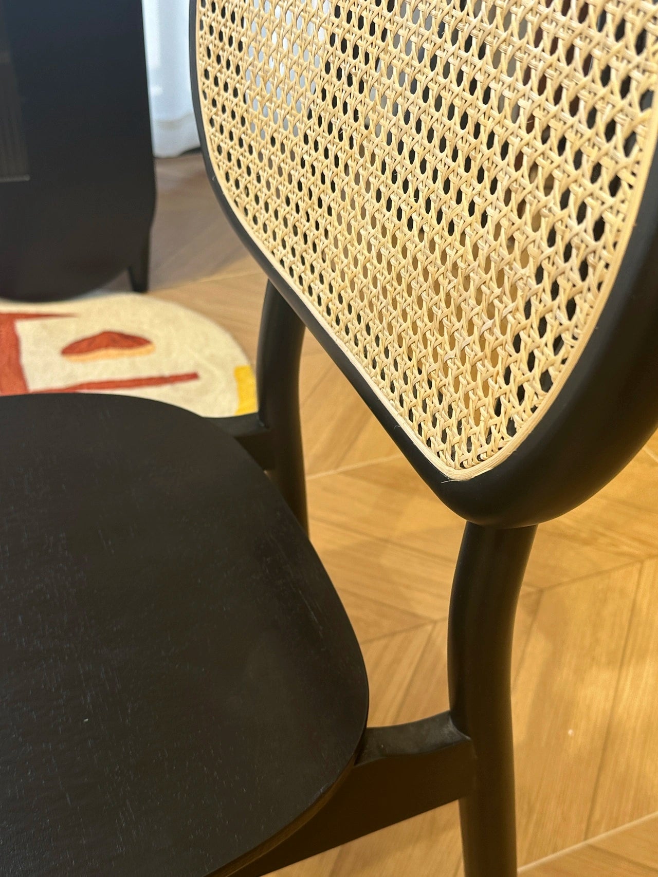 YZ009 Dining Table – detail view 5