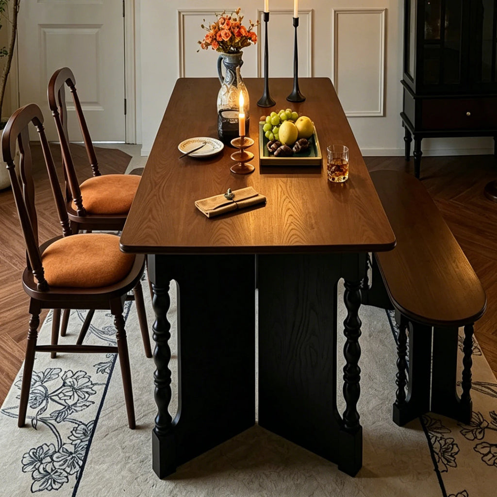 CF26 Dining Table – detail view 2