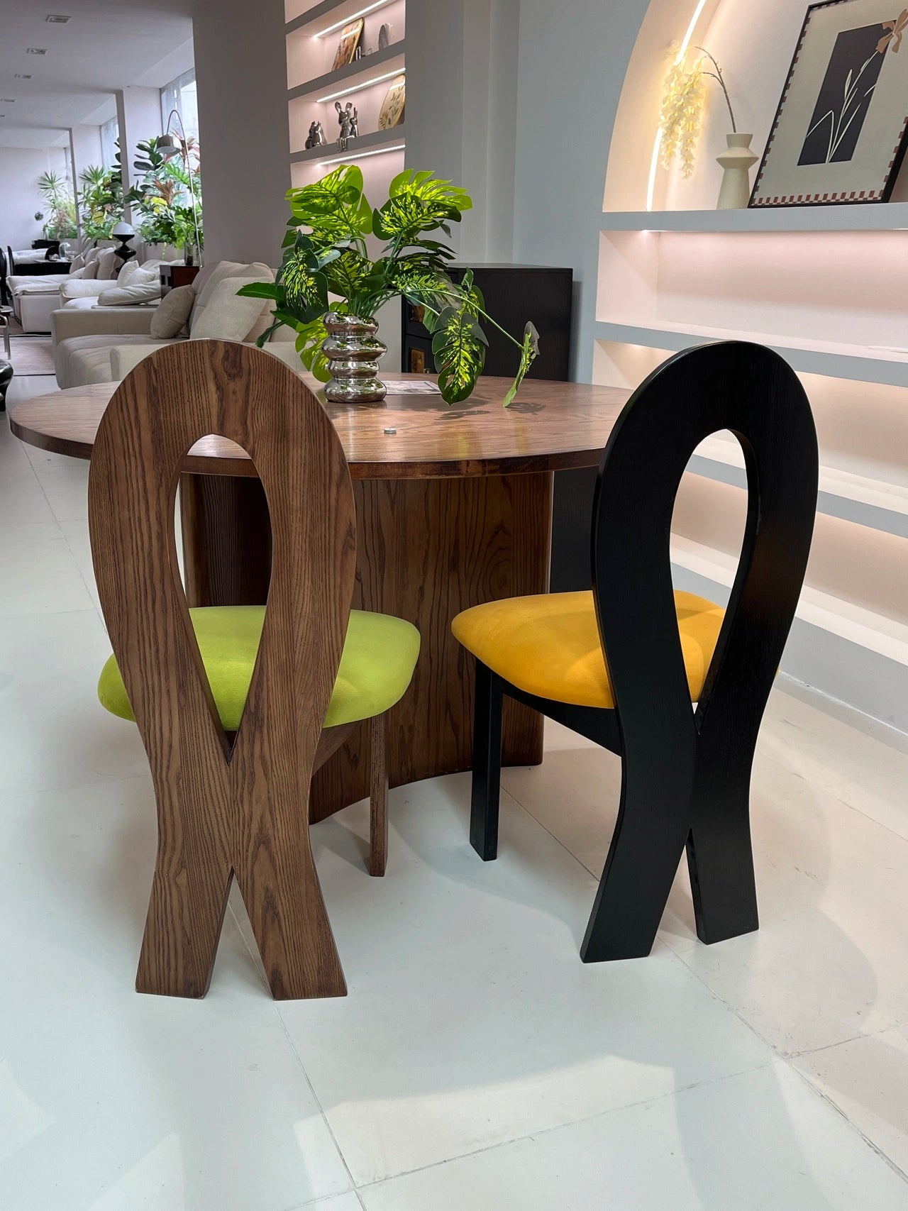 YZ001 Dining Table – detail view 3