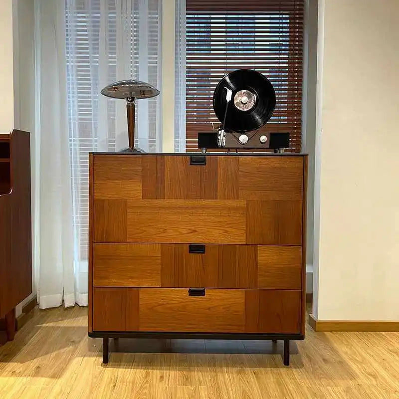 J01 Sideboard – detail view 3