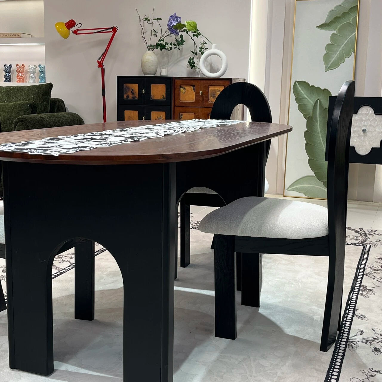 CZ003 Dining Table – detail view 5