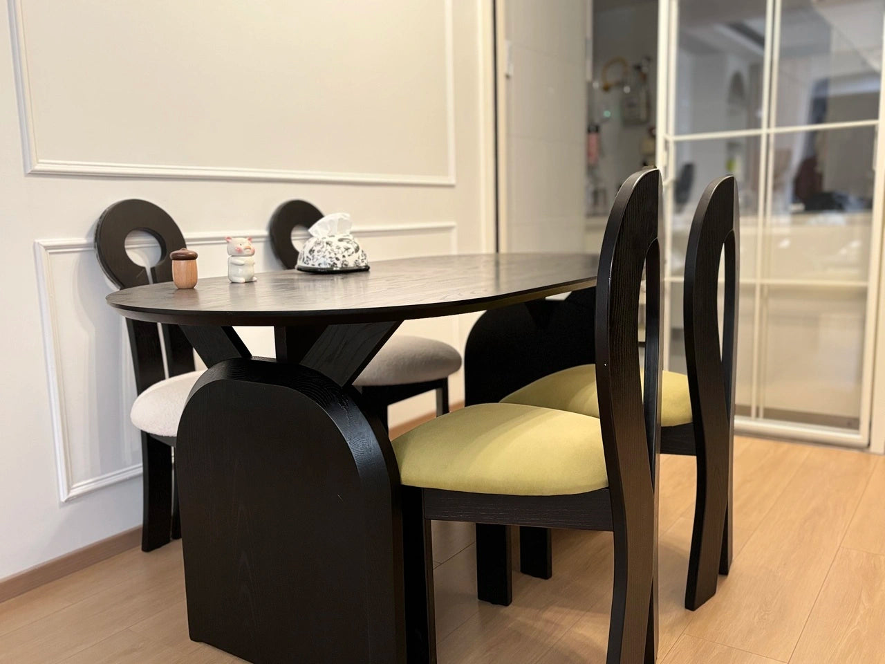 CZ002 Dining Table – detail view 6