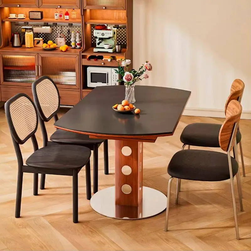 CT17 Dining Table – detail view 2