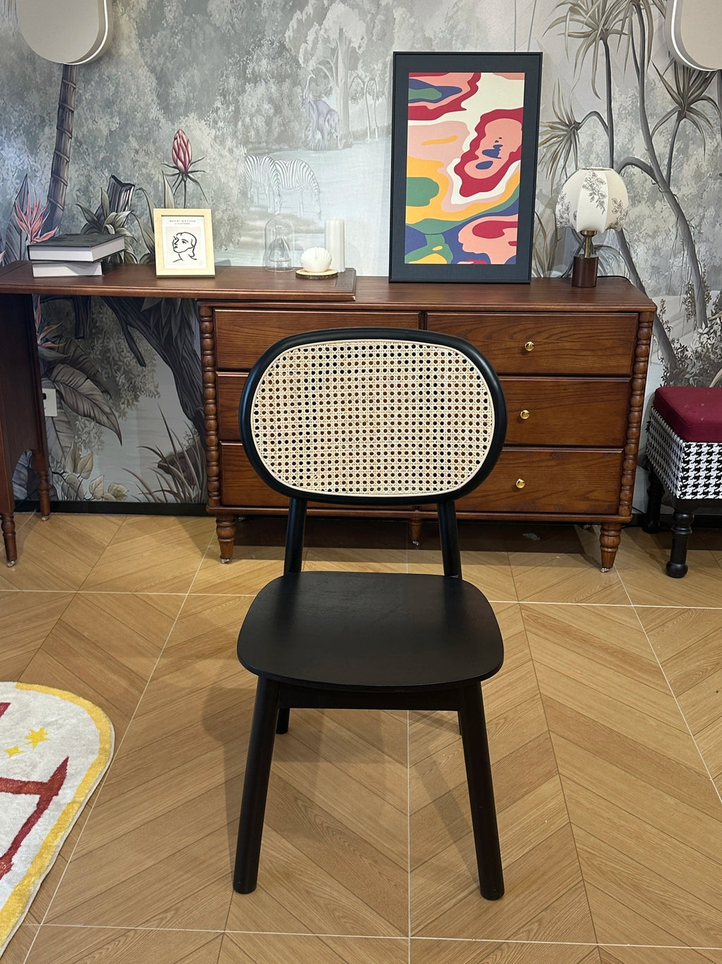 YZ009 Dining Table – detail view 3