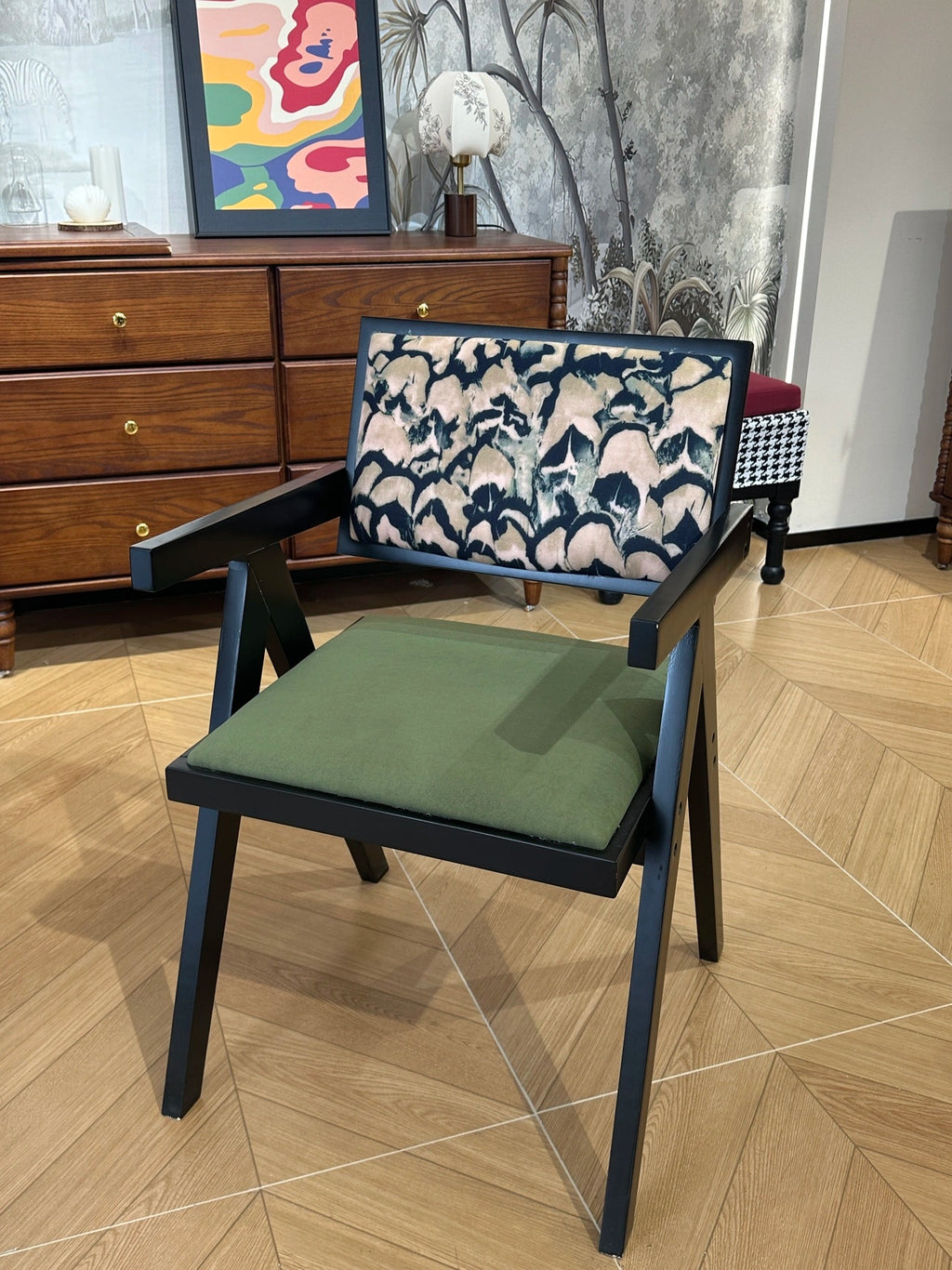 YZ011 Dining Table – detail view 5