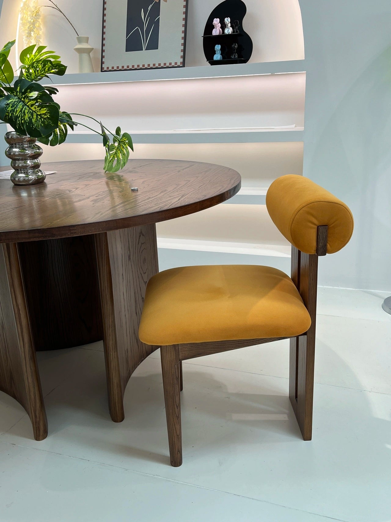 YZ005 Dining Table – detail view 3