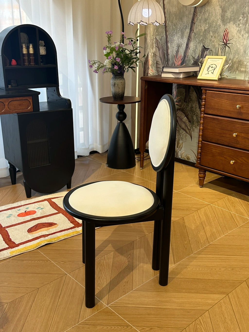 YZ006 Dining Table – detail view 6