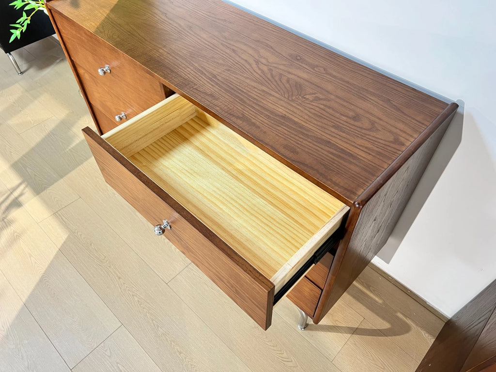 D009 TV Console – detail view 4