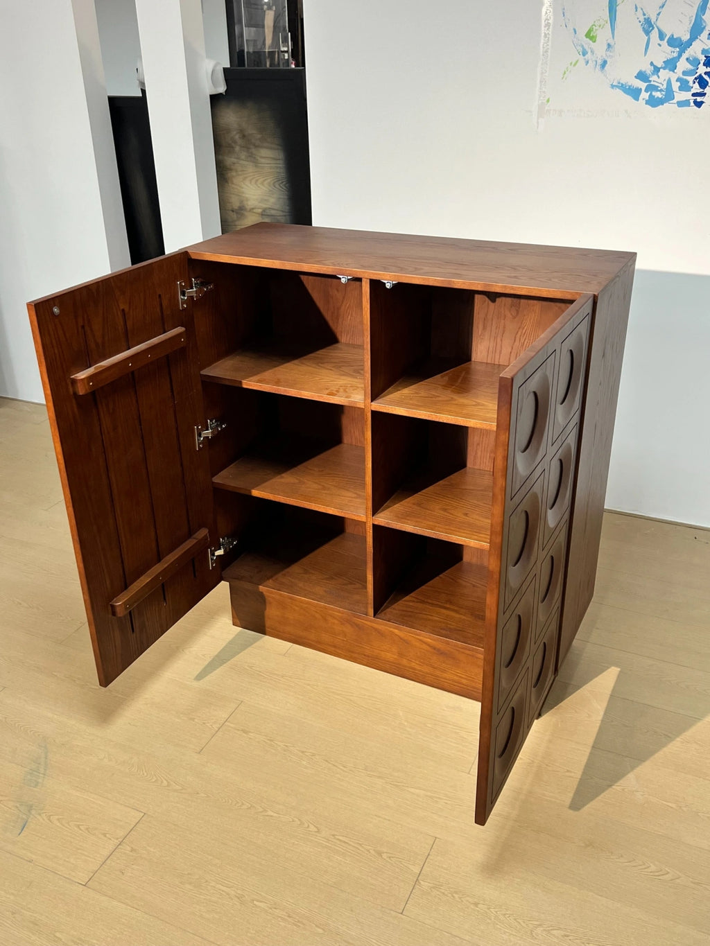 BG006 TV Console – detail view 5