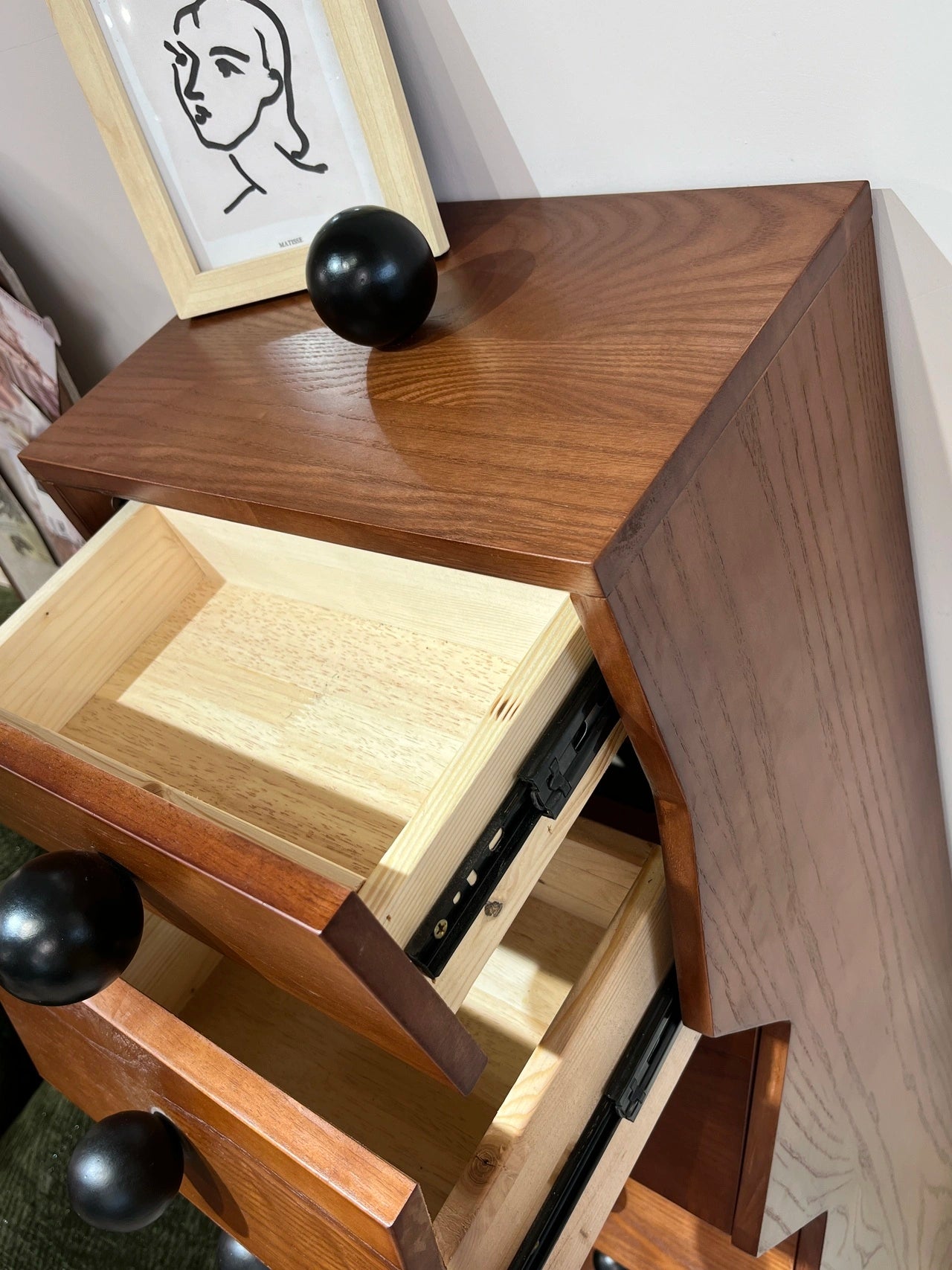 D001 Sideboard – detail view 5