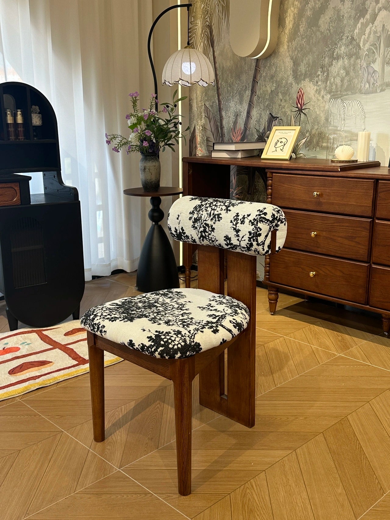 YZ005 Dining Table – detail view 8