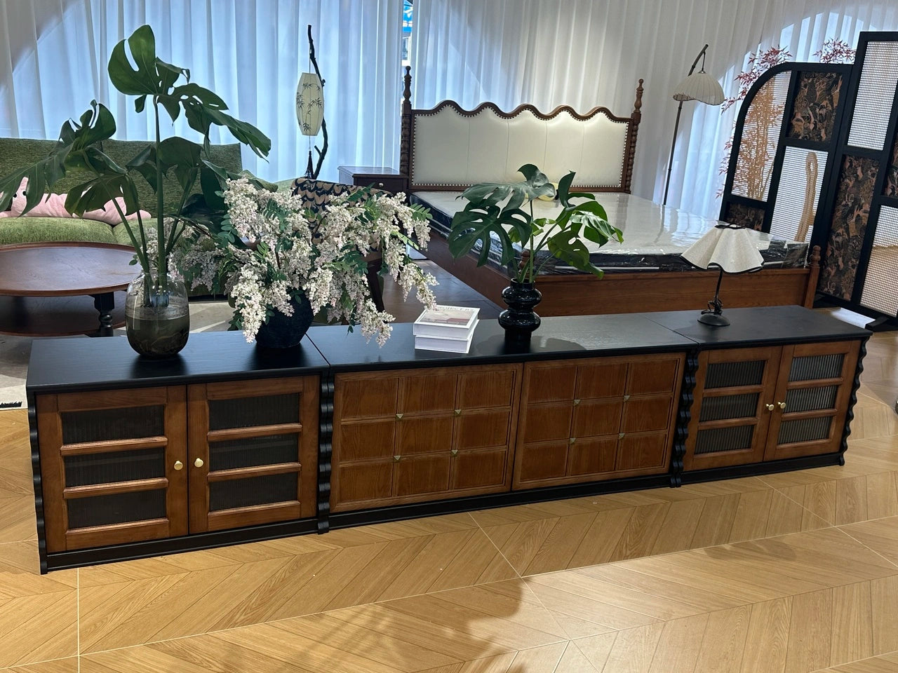 D08 Sideboard – detail view 4