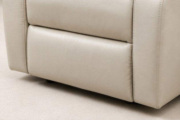01 Upholstered Lounge Chair - construction detail