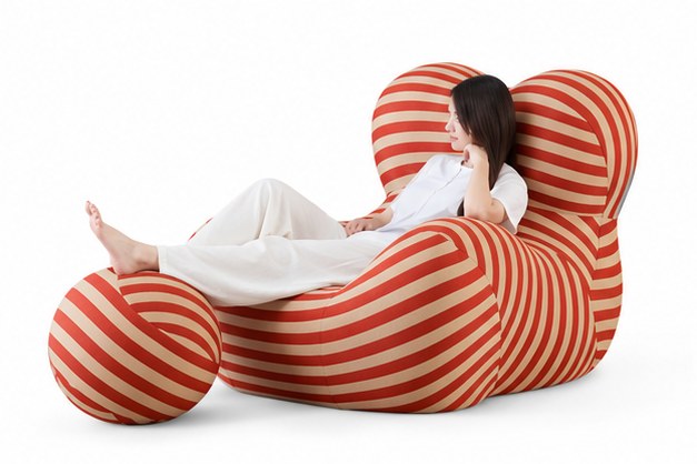 2115 Upholstered Lounge Chair - front three-quarter product view